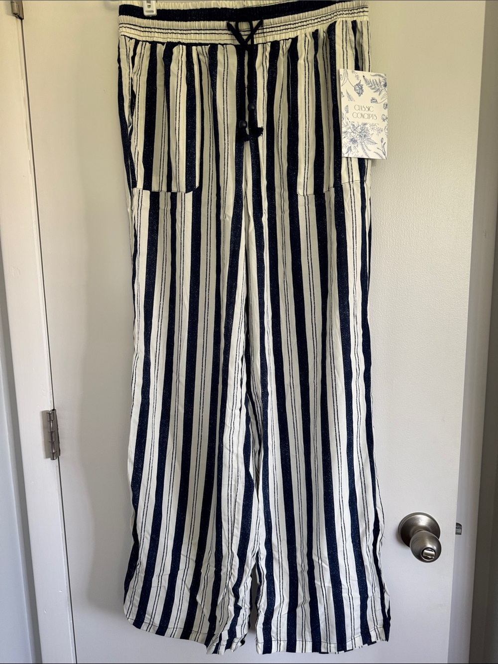 Women’s Navy & White Vertical-Stripe Wide Leg Pants